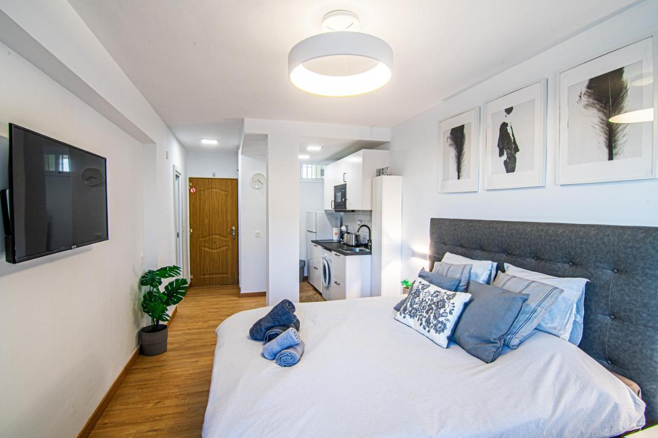 Apartment Puerto Marina - First Line Beach - Benalmadena - Malaga Esterno foto