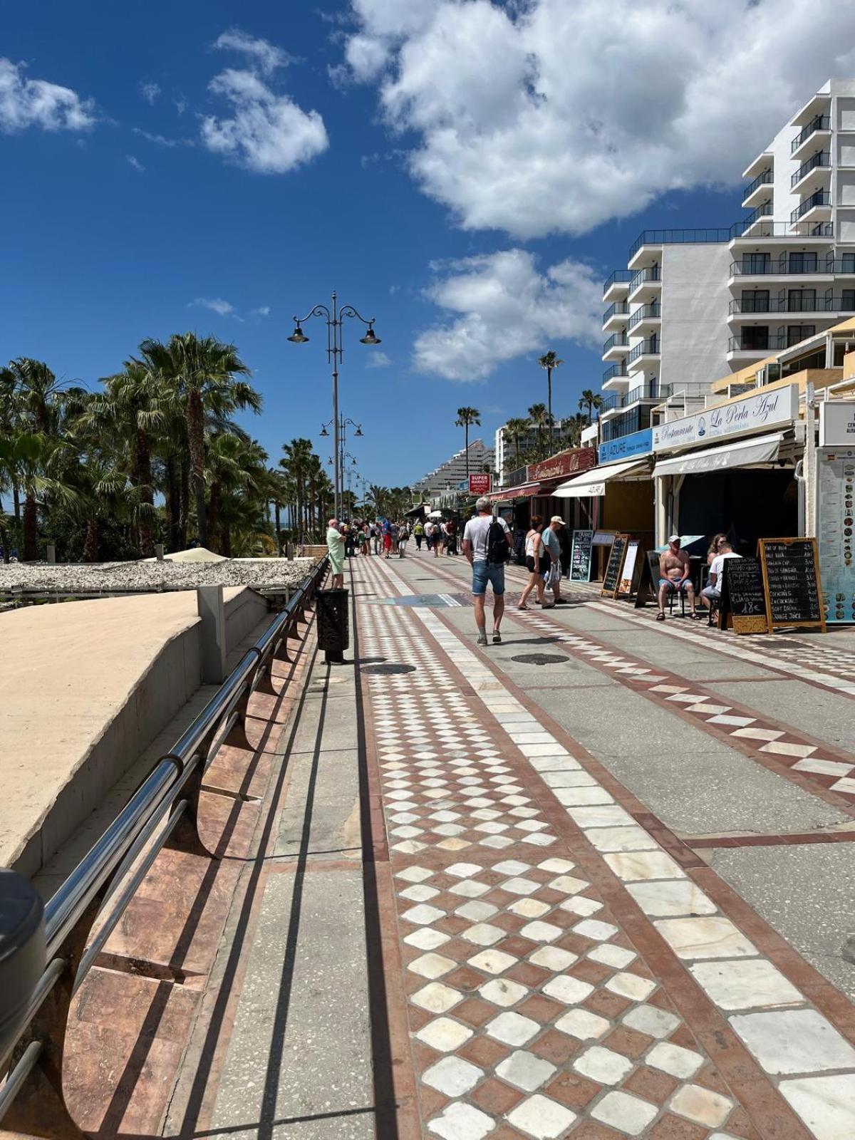 Apartment Puerto Marina - First Line Beach - Benalmadena - Malaga Esterno foto